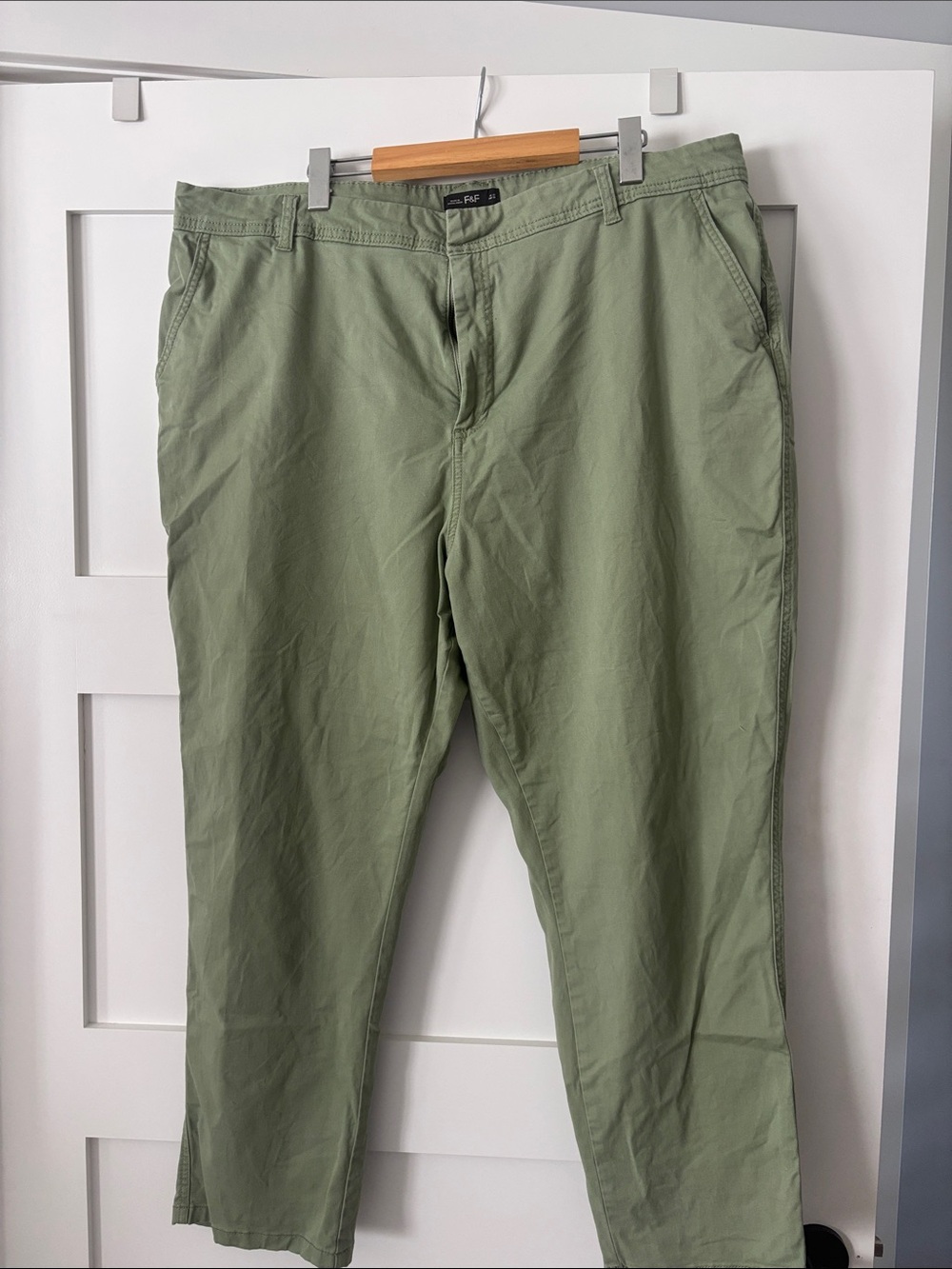 Relaxed Olive Green Women’s Pants